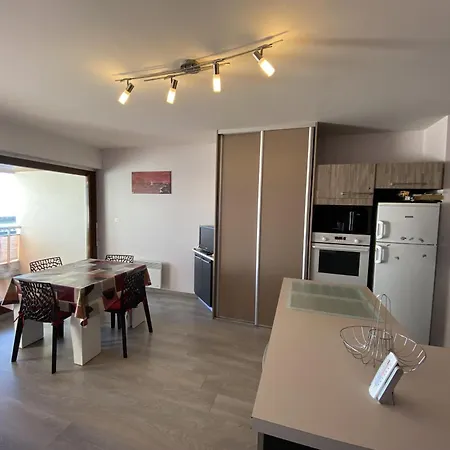 Le Grand Hunier - Face Quartier La Chaume شقة لي سابلِ دولونْ